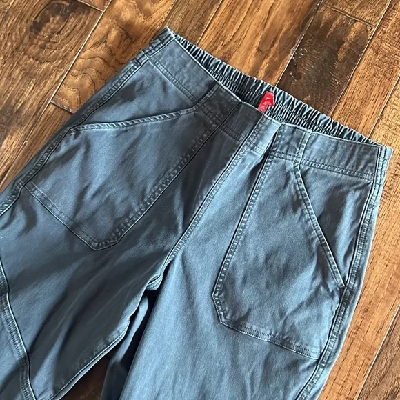 Spanx Pants - Picture 2 of 7